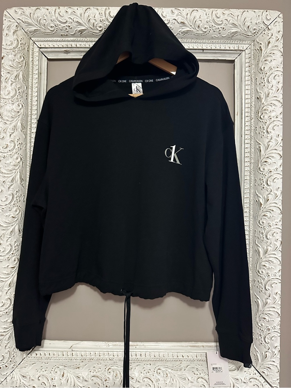 Calvin Klein Black Sleepwear Top with CK One Trim. Size L